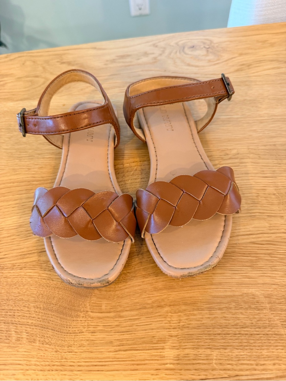 old navy girls sandals size 12